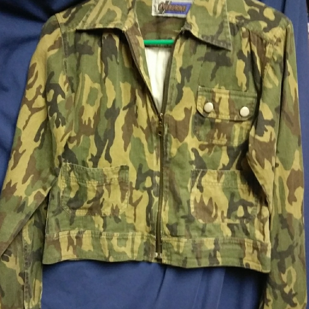 Vintage Women's Camo Jacket